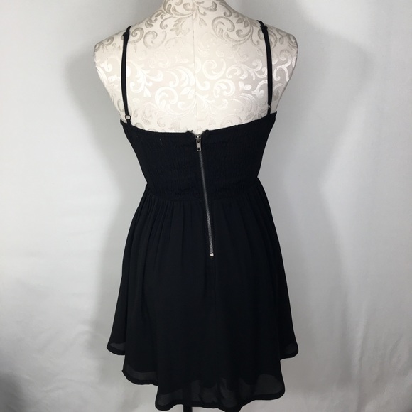 Dress - Picture 2 of 5